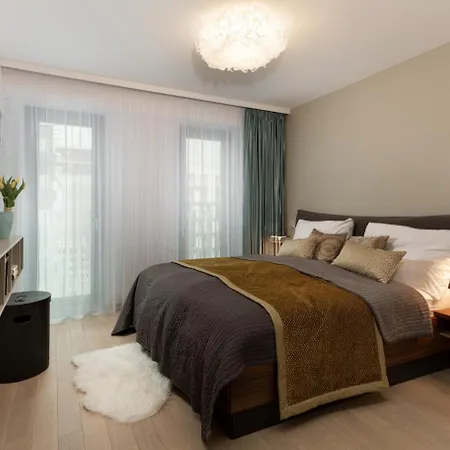 Апартаменты Days - Luxurious In Trendy Zizkov *